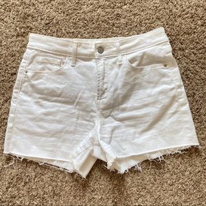 White Old Navy High Rise Shorts Size 6
